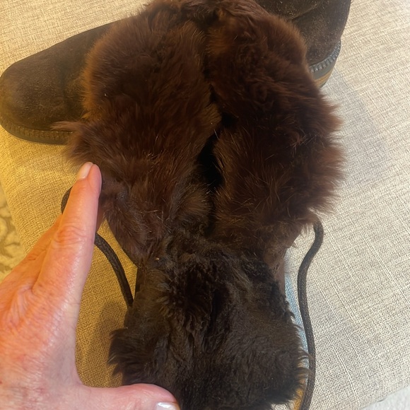 Stuart Weitzman Brown Suede and fur ankle desert boot size 9 - Picture 5 of 13